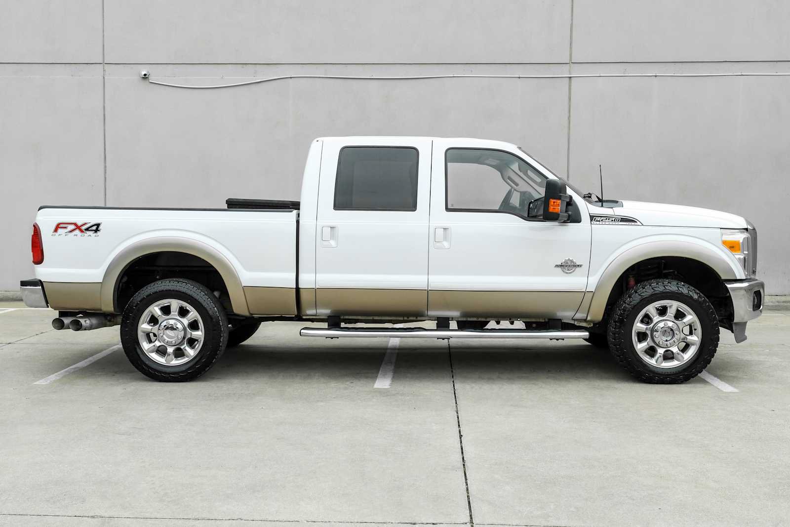 Used 2012 Ford F250 Lariat w/ FX4 Off Road Pkg AWD/4WD image 7