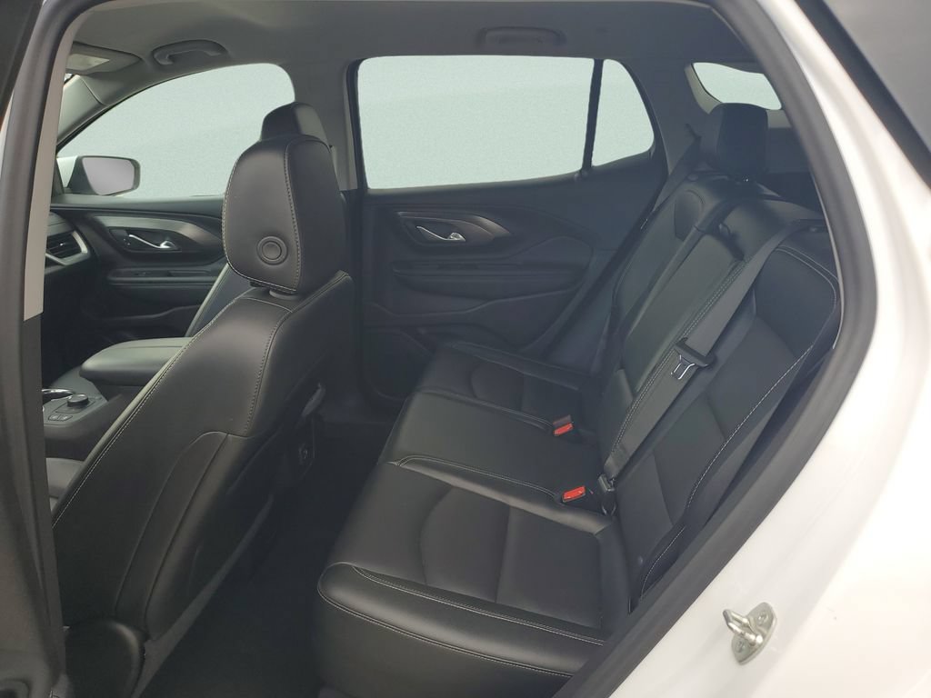 Used 2024 GMC Terrain SLT FWD image 11