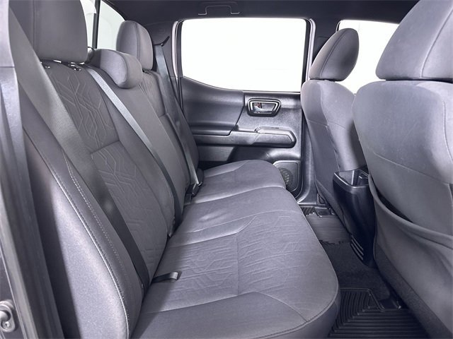 Used 2019 Toyota Tacoma TRD Sport w/ Technology Package image 28