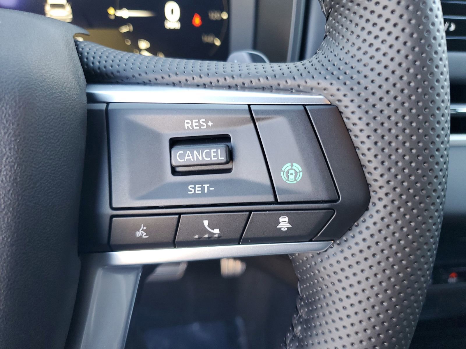 New 2026 Mitsubishi Outlander SEL image 13