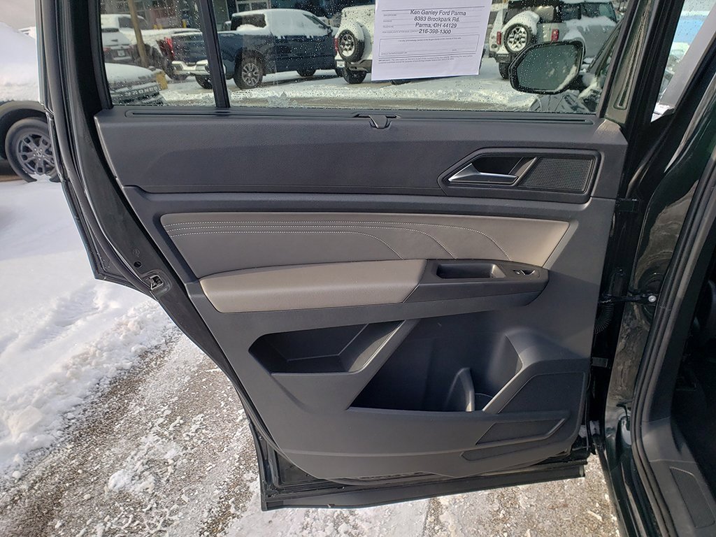 Used 2022 Volkswagen Atlas SE image 12