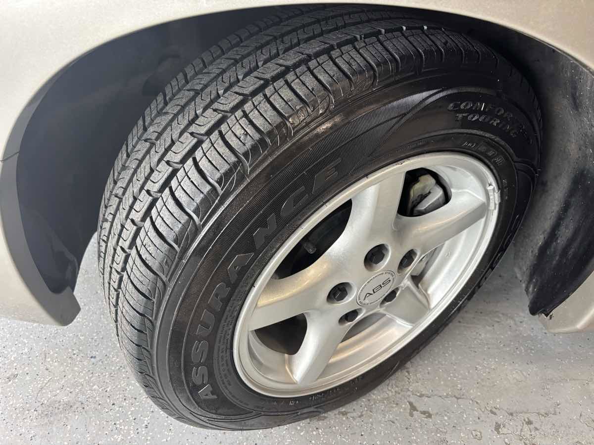 Used 2000 Pontiac Firebird Coupe image 25