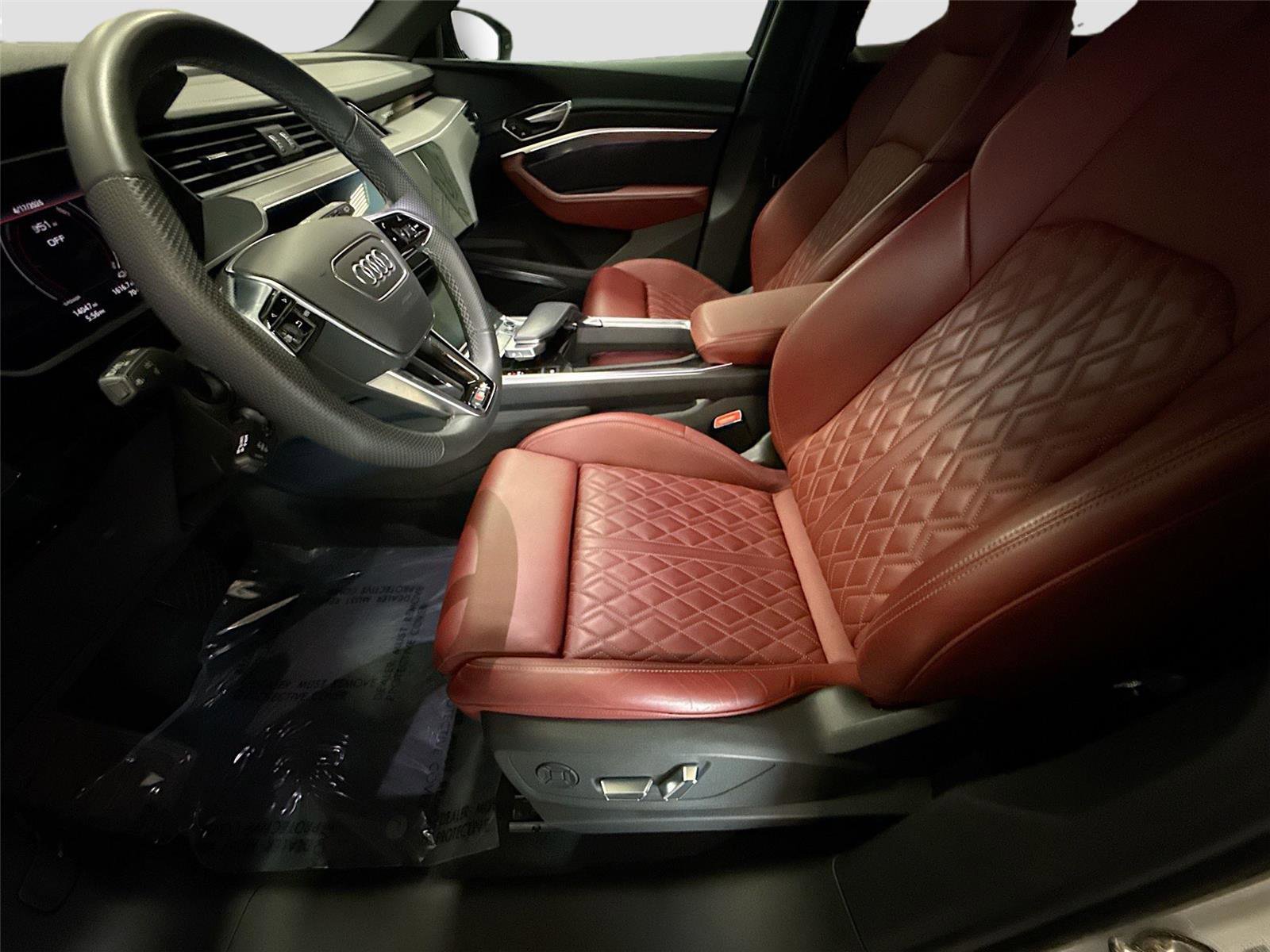 Used 2023 Audi e-tron S Prestige w/ Prestige Package AWD/4WD image 21