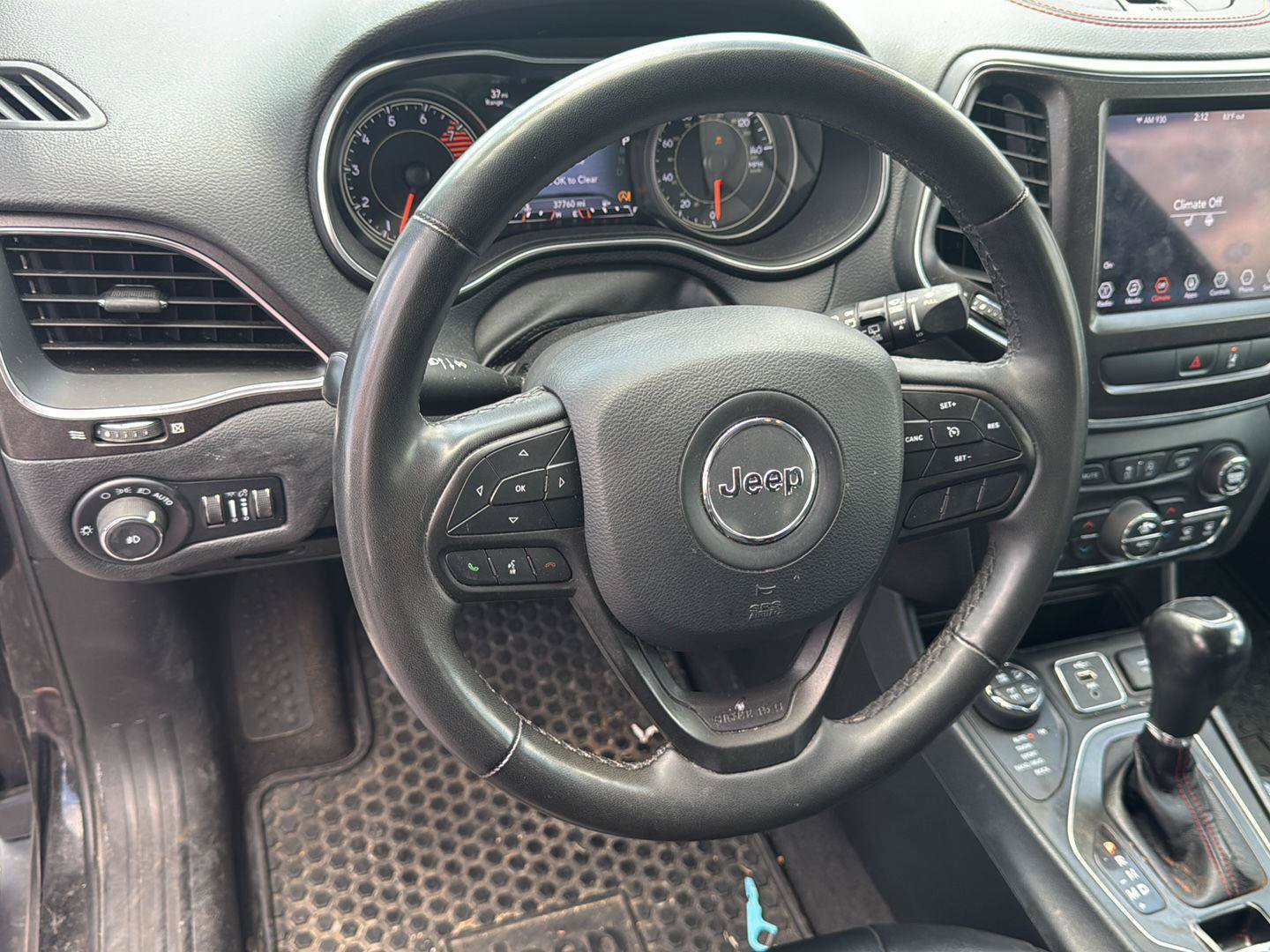 Used 2022 Jeep Cherokee Trailhawk AWD/4WD image 17