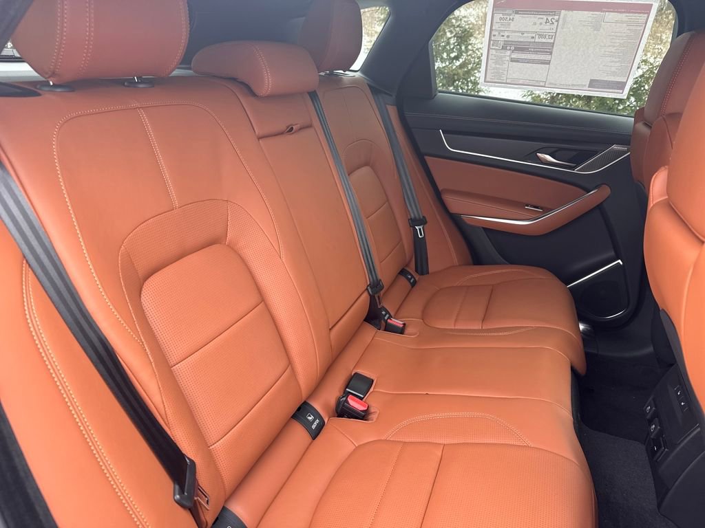 New 2026 Jaguar F-PACE R-Dynamic S image 18