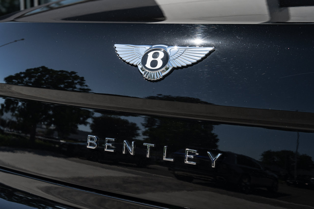 Used 2024 Bentley Flying Spur V8 AWD/4WD image 21