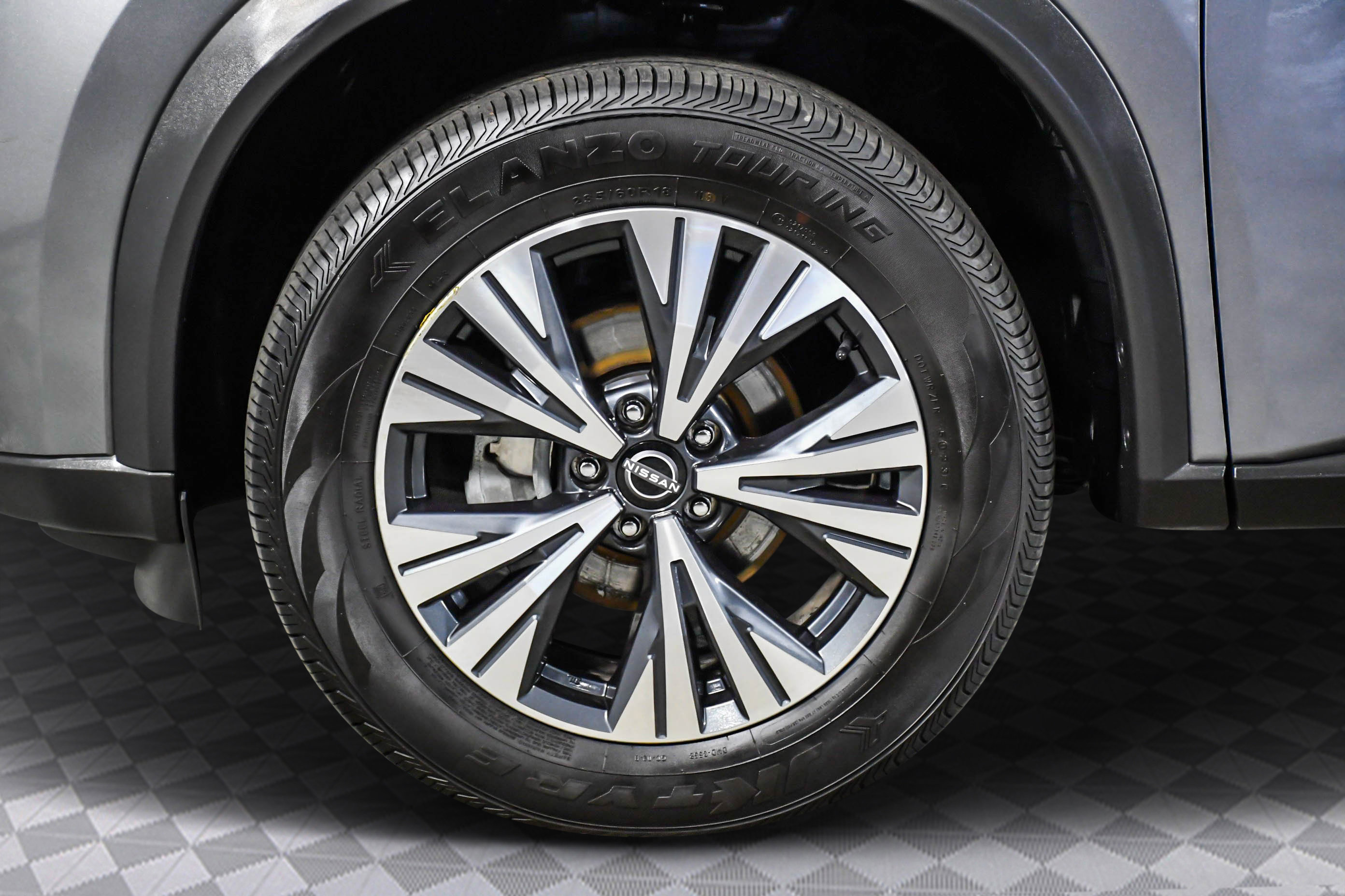 Used 2022 Nissan Rogue SV image 29