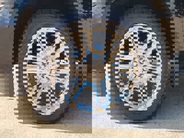 Used 2016 Chevrolet Suburban LT w/ Luxury Package AWD/4WD image 7