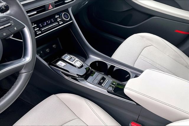 Used 2022 Hyundai Sonata Limited FWD image 17