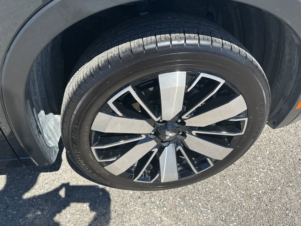 Used 2025 Mitsubishi Outlander SEL image 11