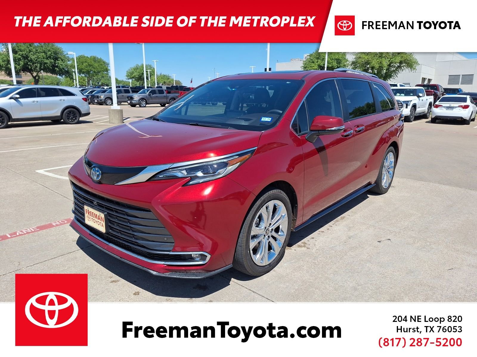 Used 2024 Toyota Sienna Platinum image 1