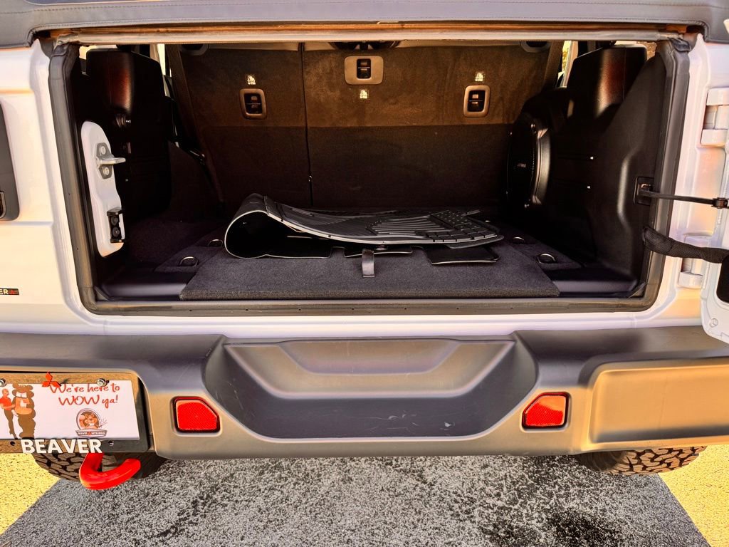 Used 2022 Jeep Wrangler Unlimited Rubicon image 14