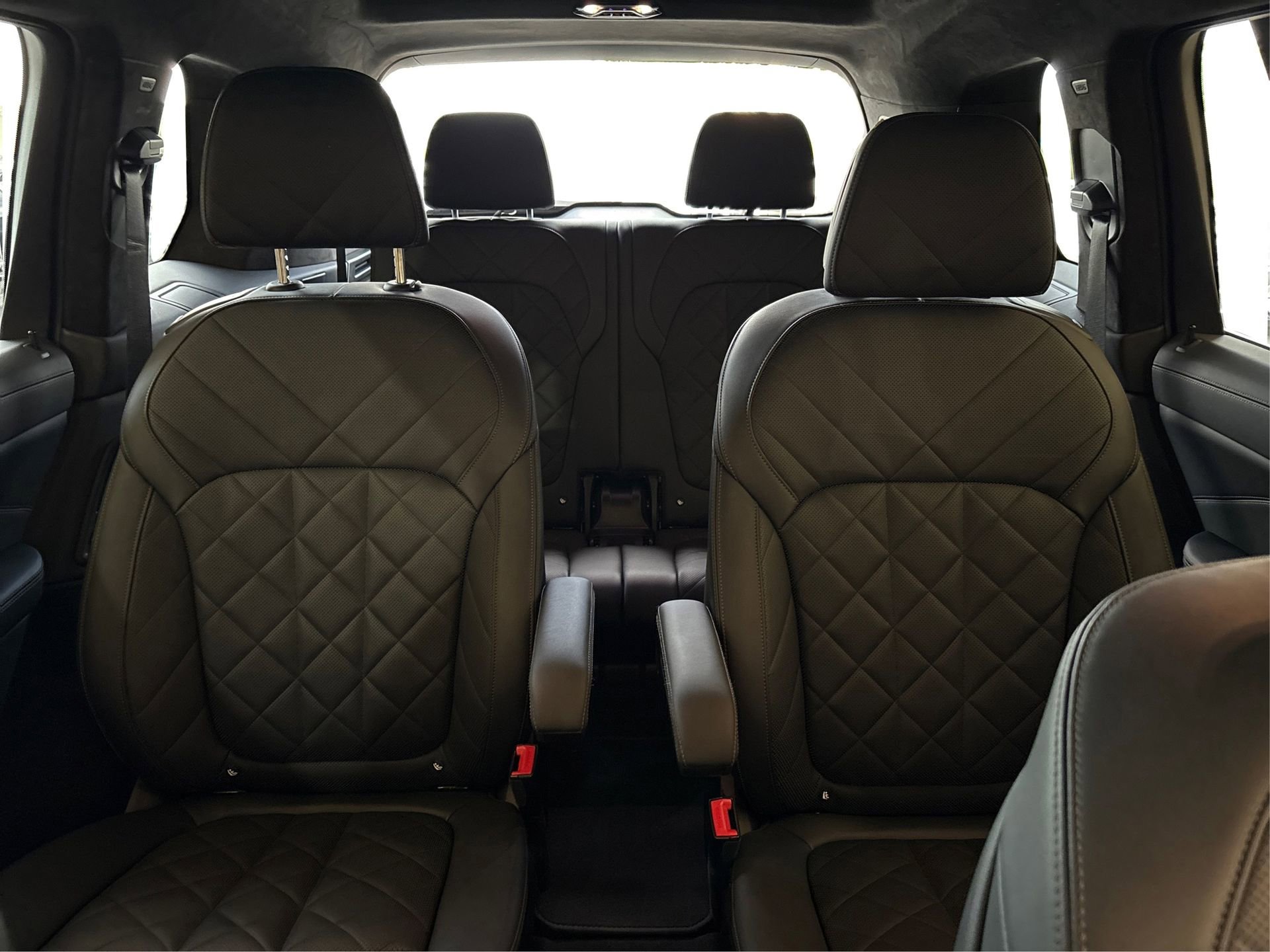 Used 2023 BMW X7 xDrive40i w/ M Sport Package image 17