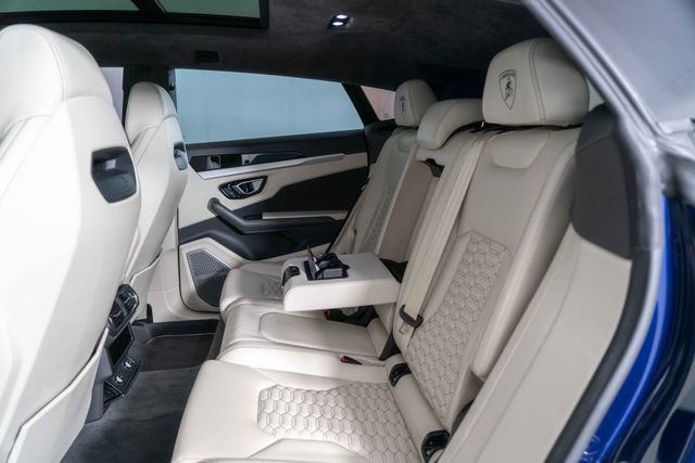 Used 2019 Lamborghini Urus image 16