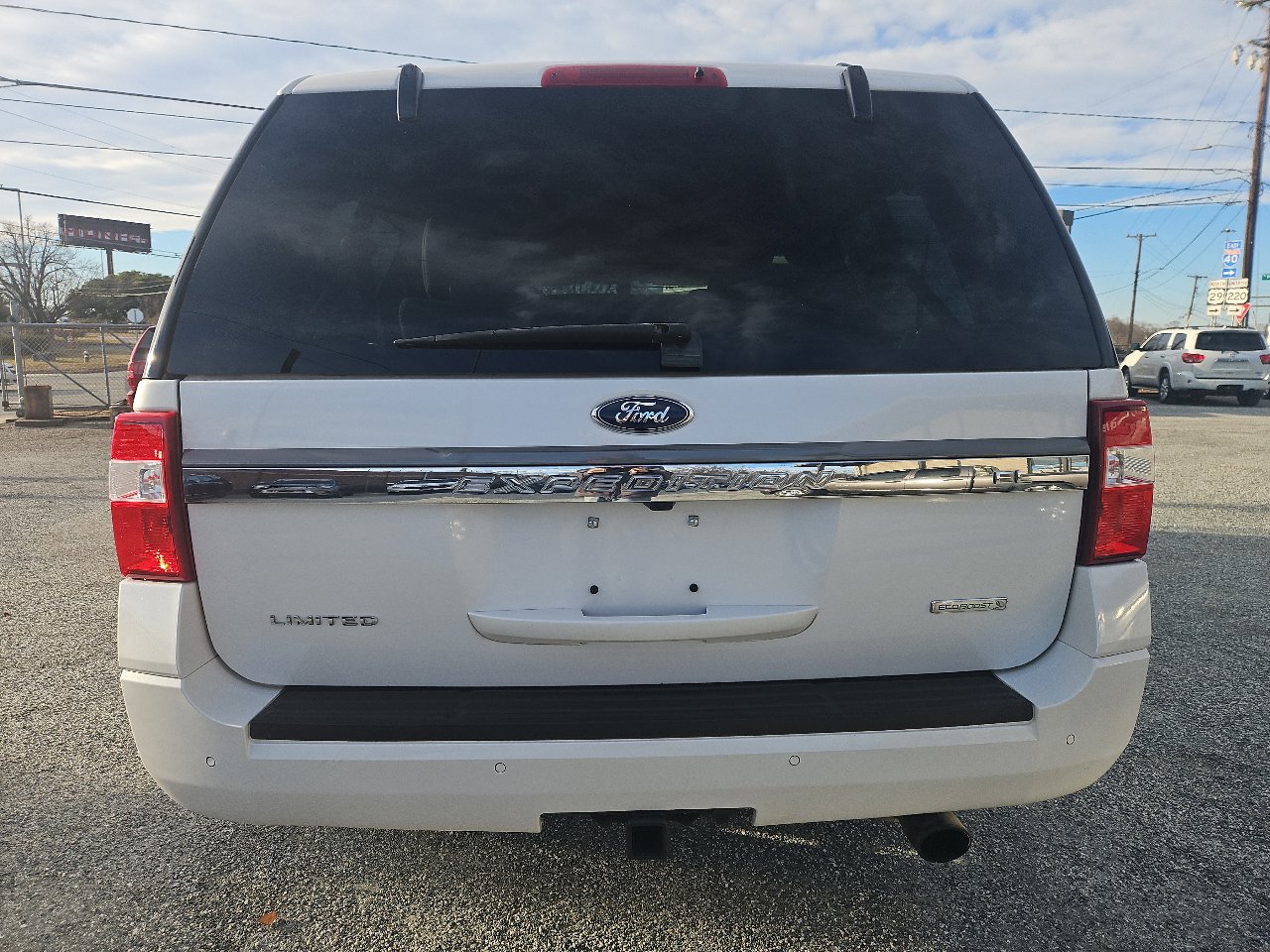 Used 2015 Ford Expedition EL Limited w/ Equipment Group 301A image 8