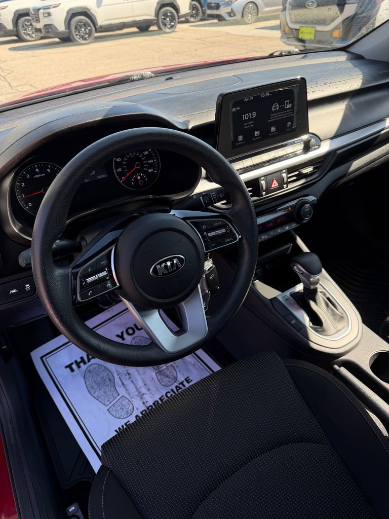 Used 2019 Kia Forte LXS FWD image 12
