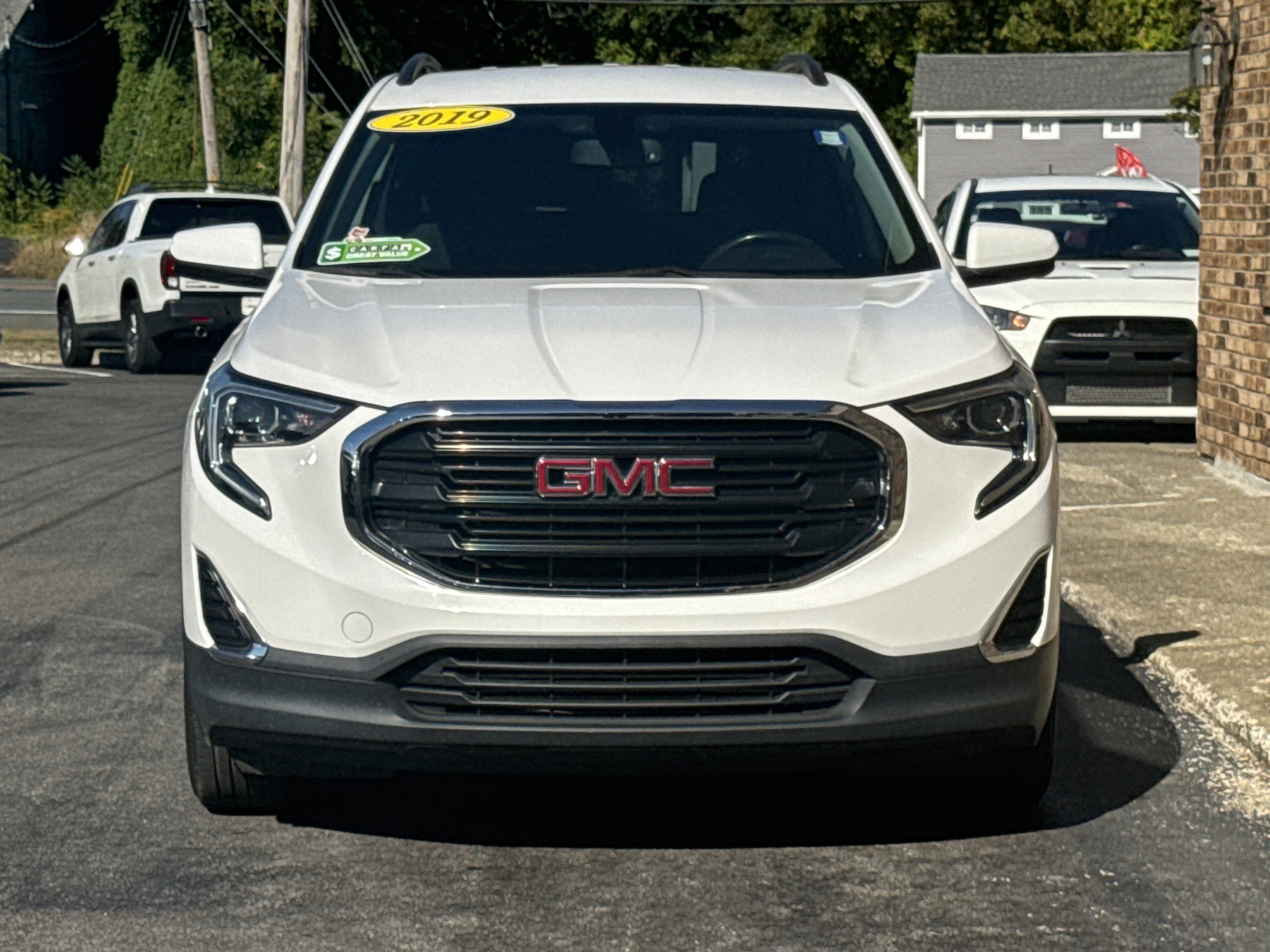 Used 2019 GMC Terrain SLE w/ Driver Convenience Package image 8