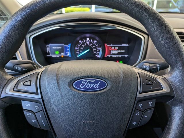 Certified 2019 Ford Fusion SE image 25