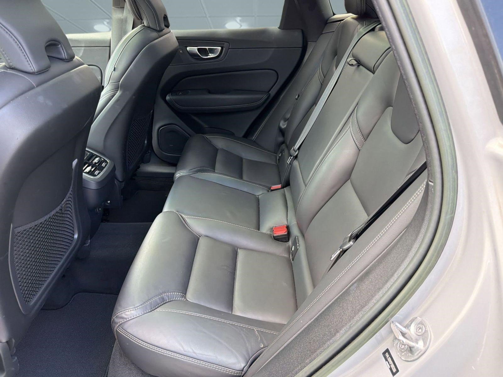 Certified 2023 Volvo XC60 B5 Ultimate FWD image 14
