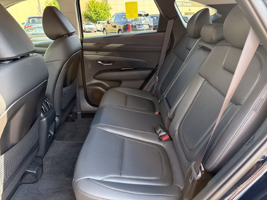Certified 2025 Hyundai Elantra SEL FWD image 24