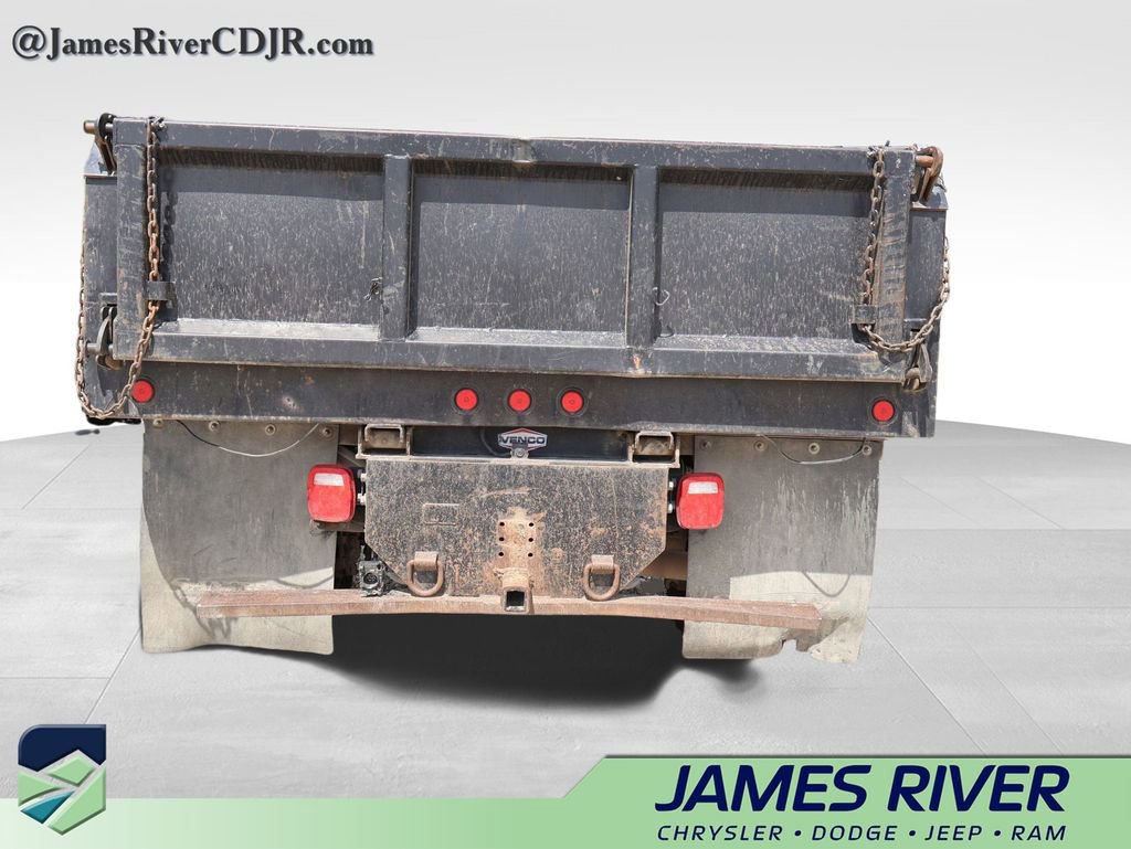 Used 2022 RAM 5500 Tradesman w/ Chrome Appearance Group AWD/4WD image 15