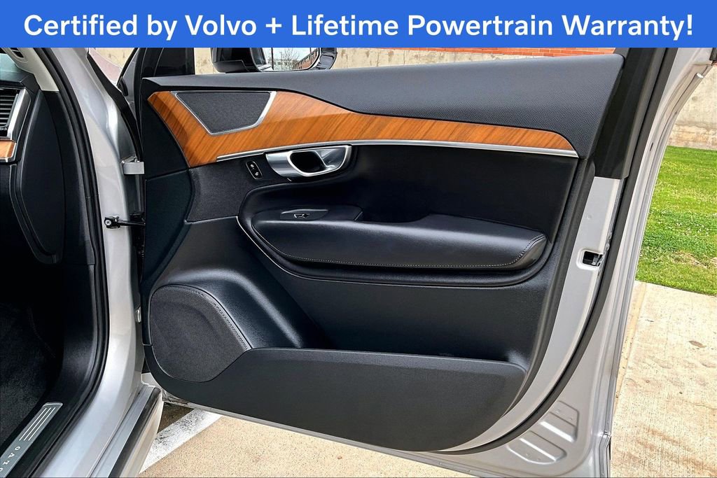 Used 2024 Volvo XC90 B5 Plus image 25