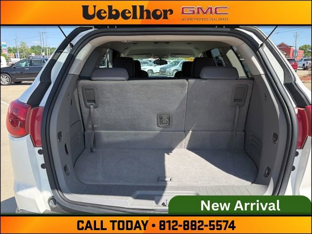 Used 2011 Chevrolet Traverse LS FWD image 10