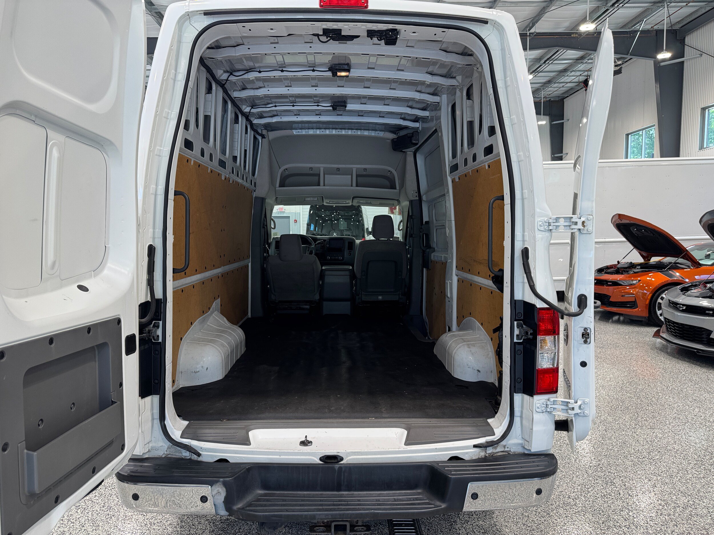 Used 2019 Nissan NV 2500 SV RWD image 9