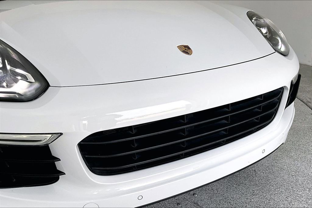 Used 2016 Porsche Cayenne image 35