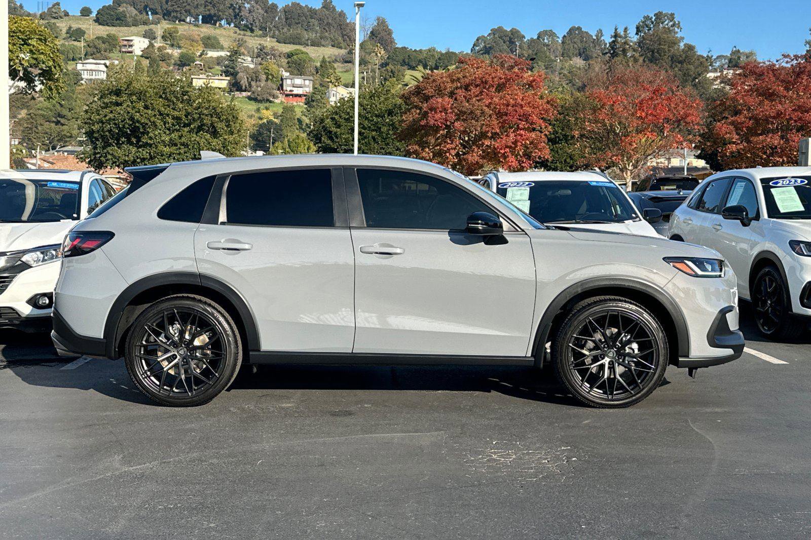 Used 2024 Honda HR-V Sport image 2