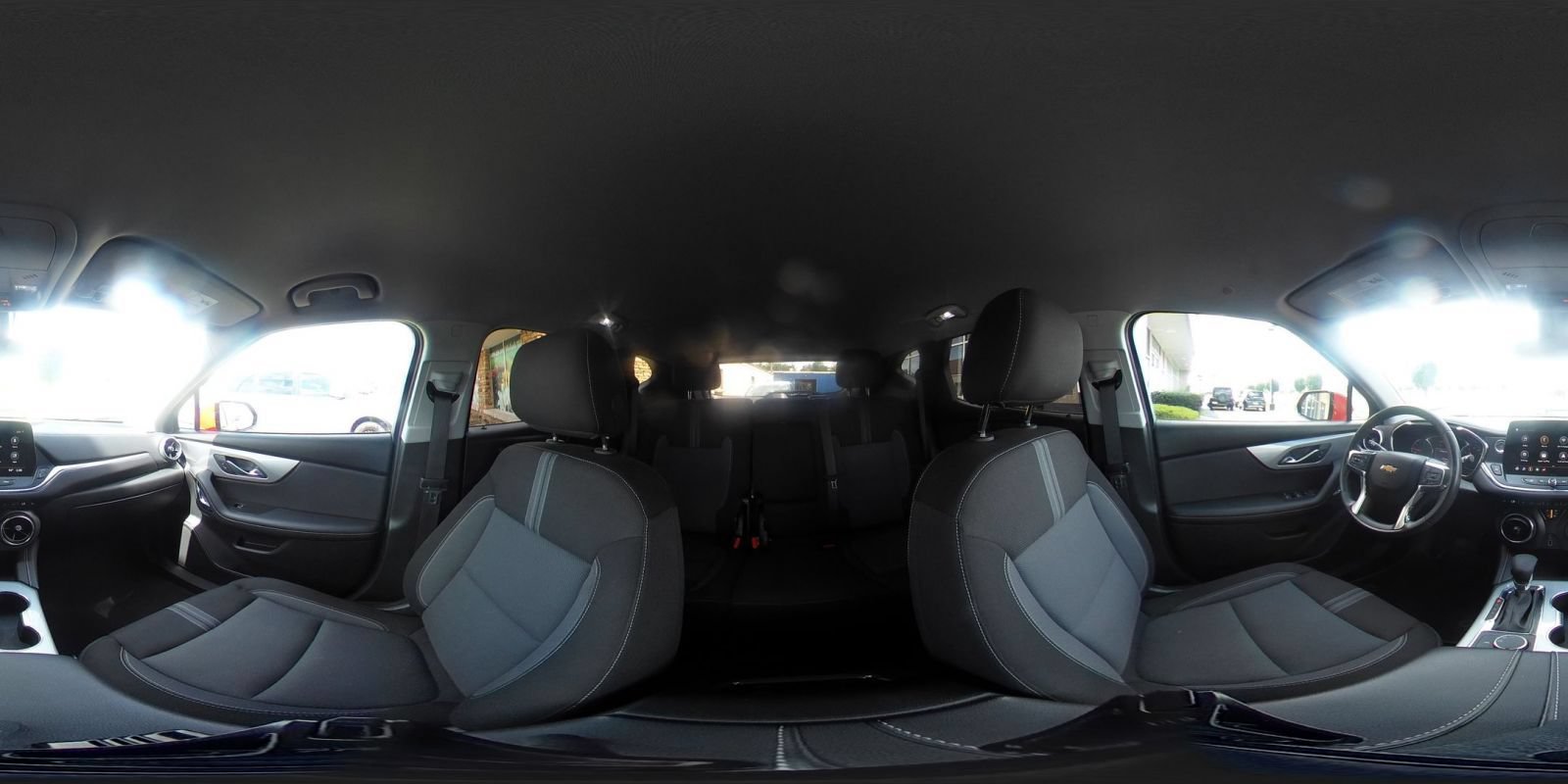 Used 2025 Chevrolet Blazer LT FWD image 43