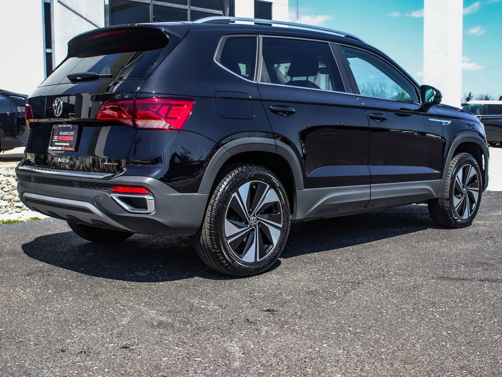 Used 2024 Volkswagen Taos SE w/ Taos Adventure Package (SXB) image 6