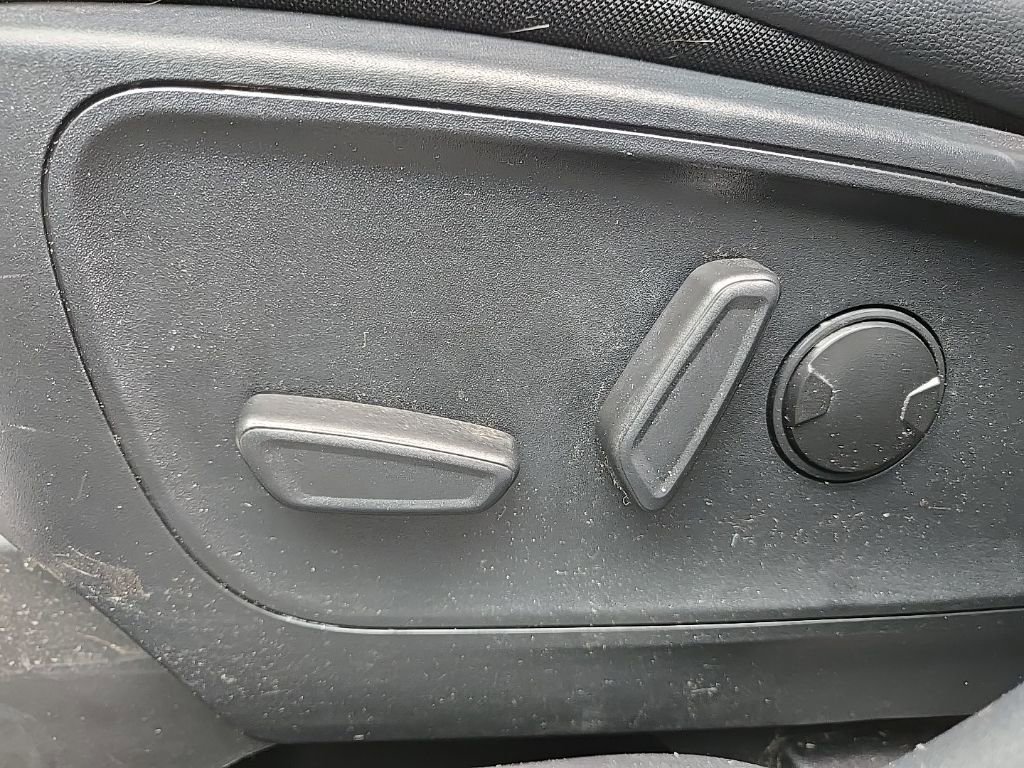 Used 2021 Ford Escape Titanium AWD/4WD image 14