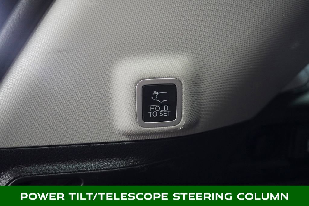 Used 2023 Jeep Grand Cherokee Limited w/ Luxury Tech Group II image 8