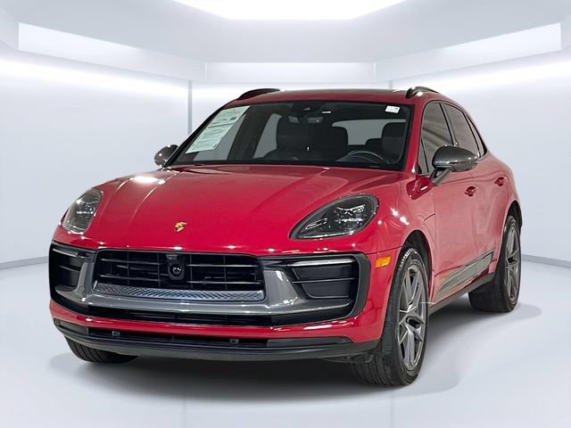 Certified 2023 Porsche Macan Turbo AWD/4WD image 1