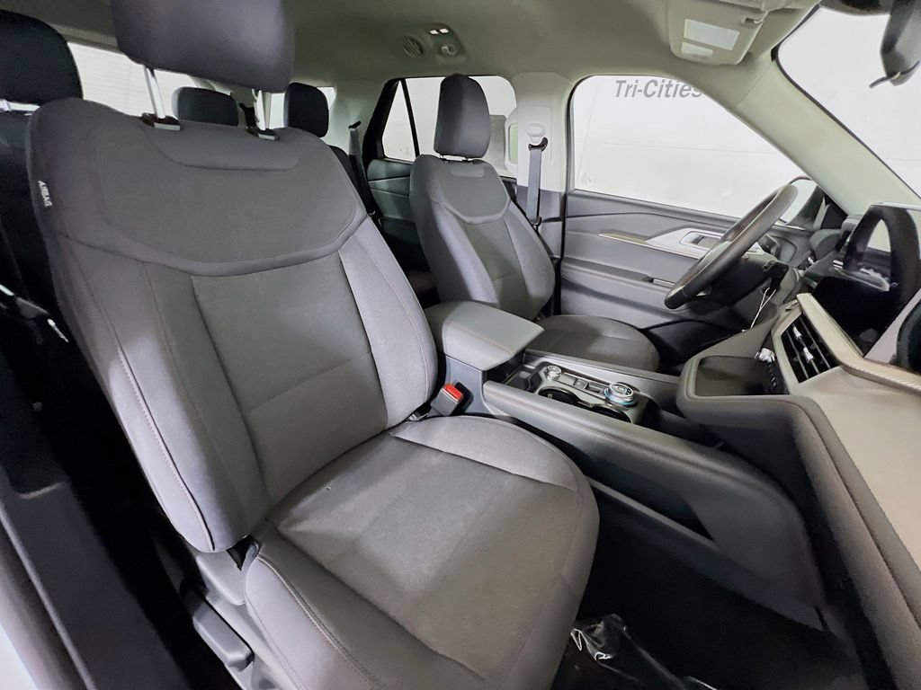 New 2026 Ford Explorer Active AWD/4WD image 18
