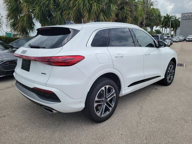 Certified 2025 Audi Q5 Premium w/ Convenience Package AWD/4WD image 7