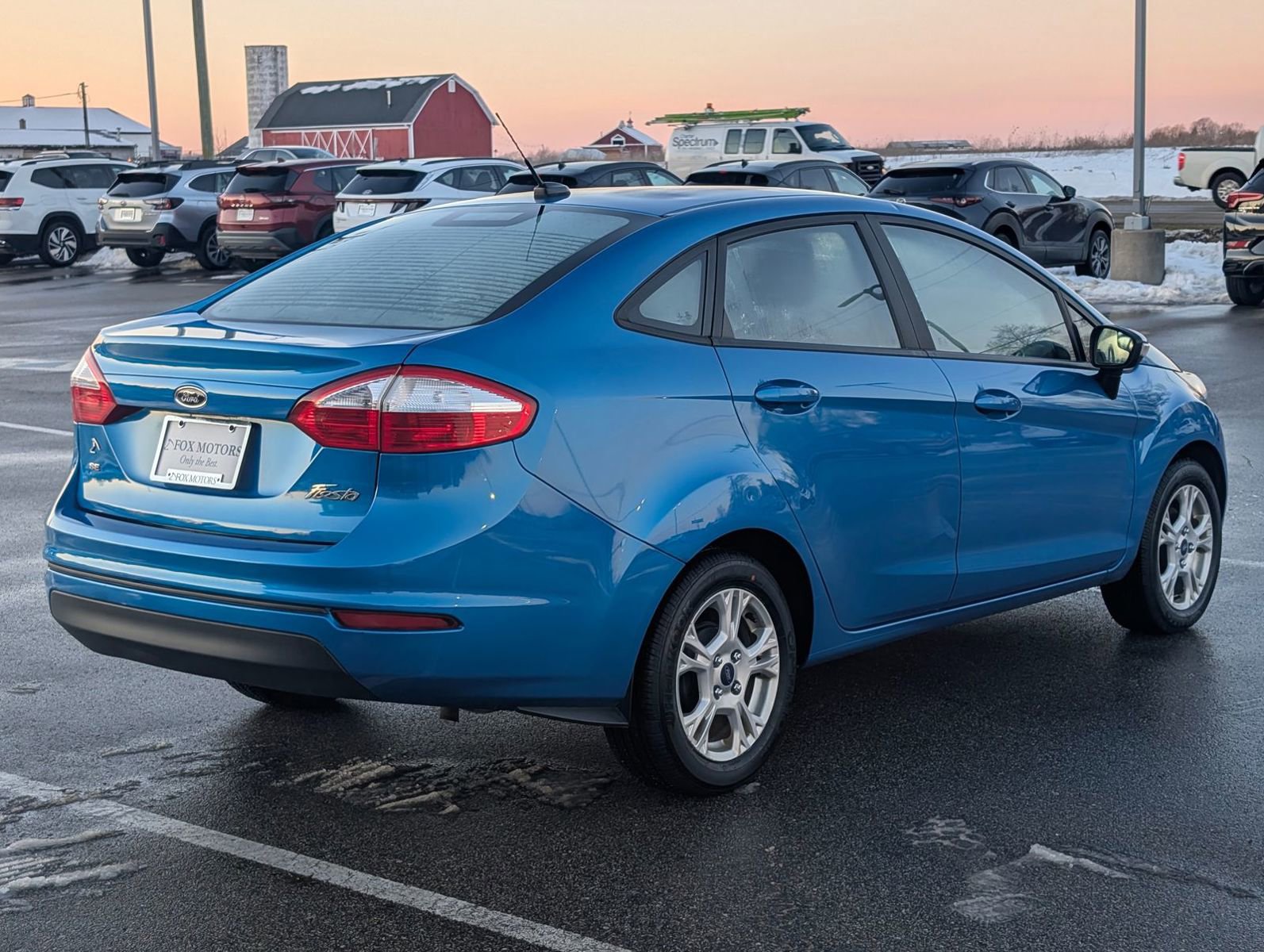 Used 2016 Ford Fiesta SE image 4