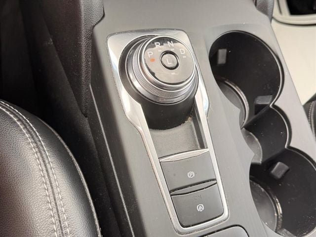 Used 2021 Ford Escape Titanium AWD/4WD image 26