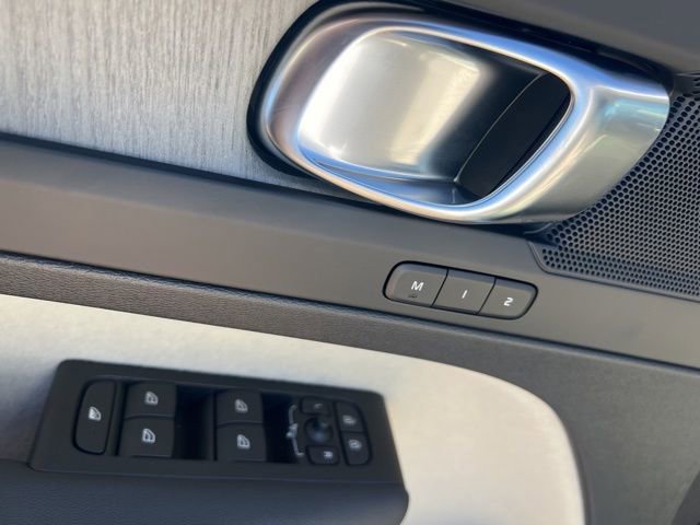 New 2026 Volvo XC40 B5 Plus w/ Protection Package Premier AWD/4WD image 20