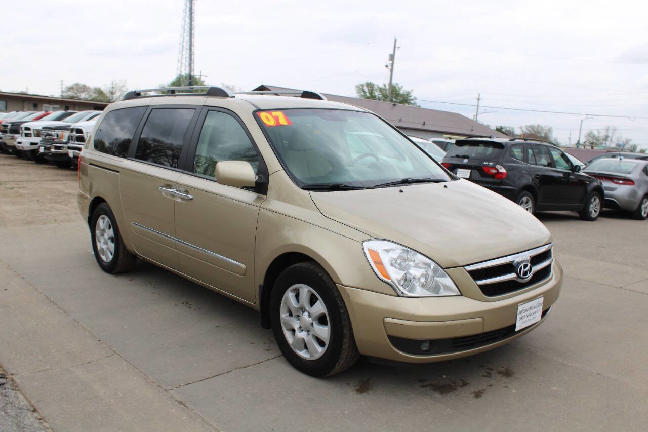 Used 2007 Hyundai Entourage GLS FWD image 2