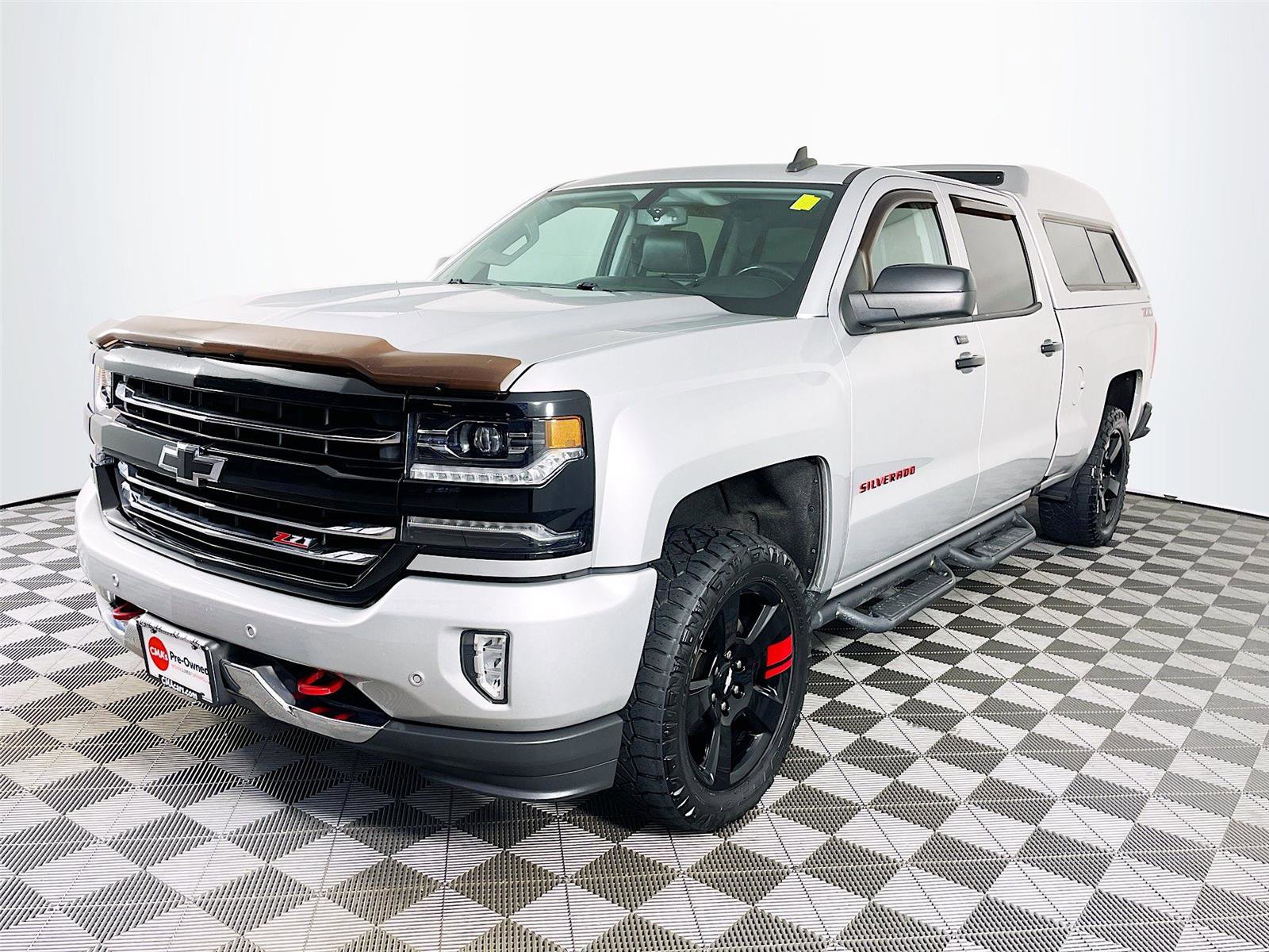 Used 2018 Chevrolet Silverado 1500 LTZ Z71 w/ Redline Edition image 3