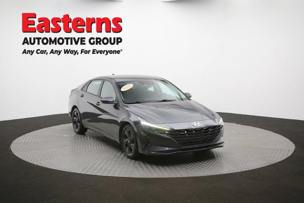 Used 2021 Hyundai Elantra SEL FWD image 49