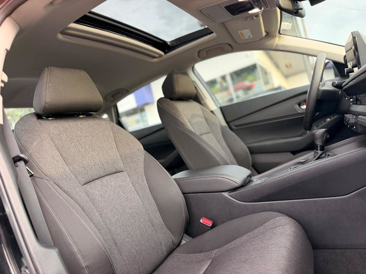 Used 2025 Honda Accord SE image 14