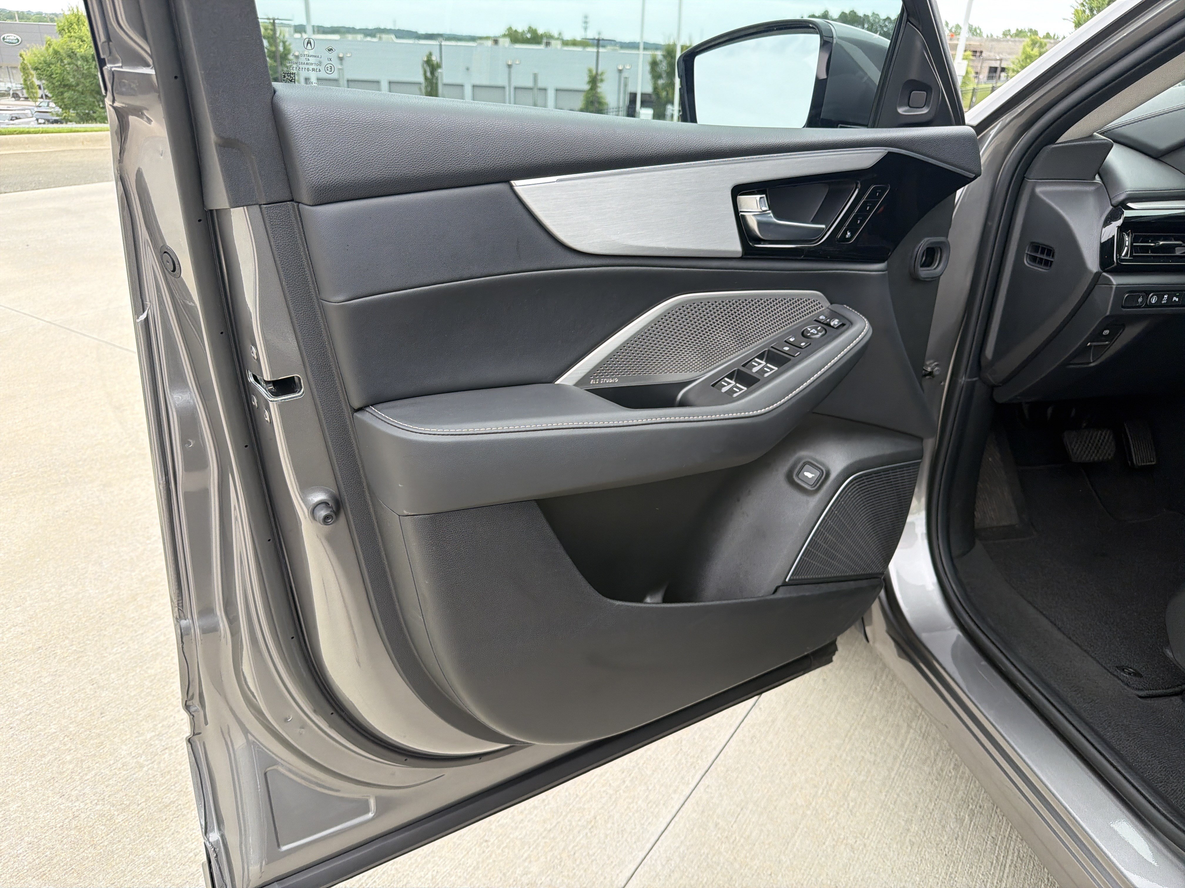 Certified 2023 Acura MDX SH-AWD w/ Technology Package image 14