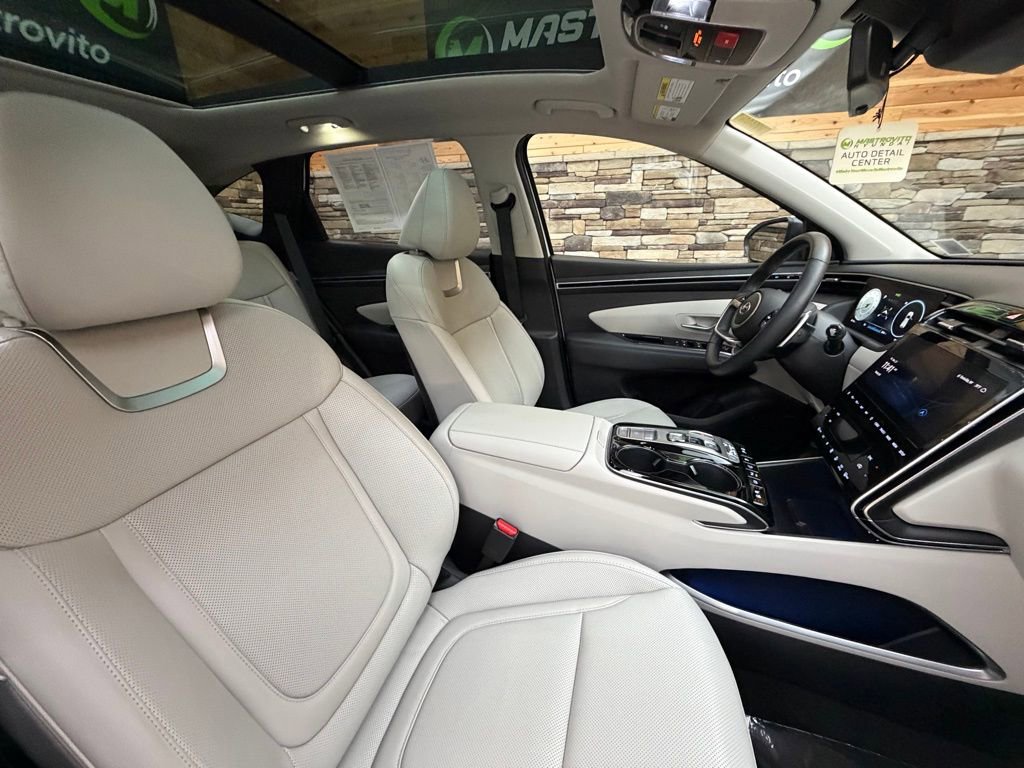 Used 2024 Hyundai Tucson Limited image 15