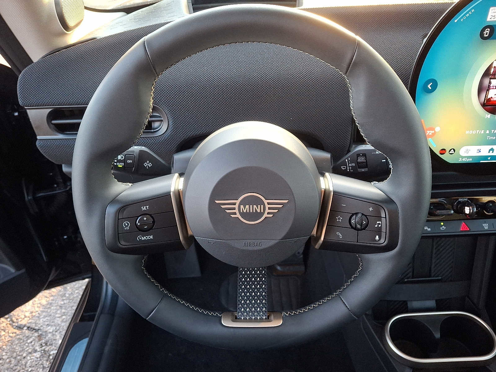 Used 2025 MINI Cooper 2-Door Hardtop image 20