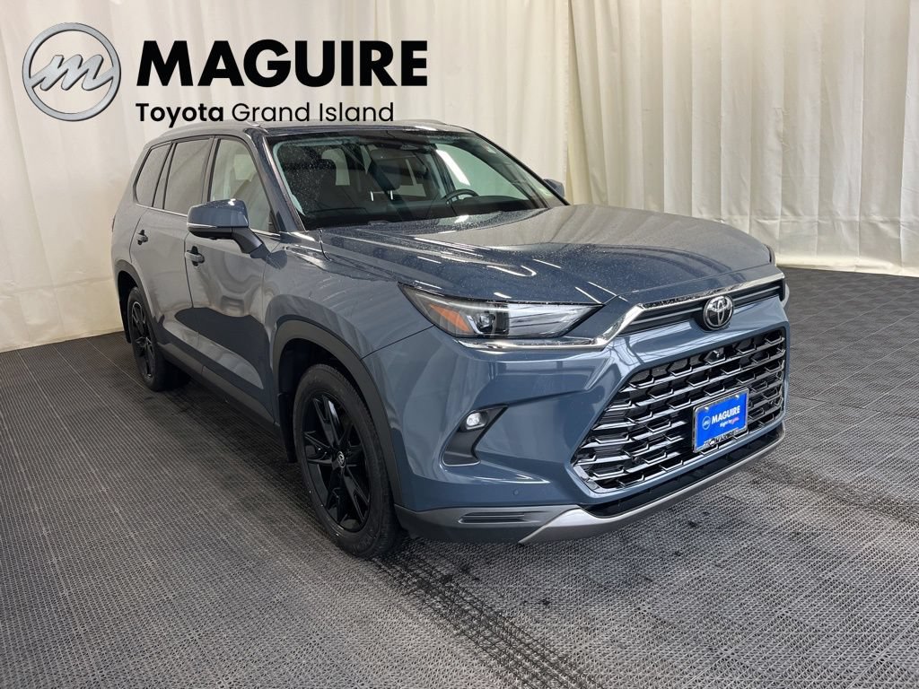 Used 2024 Toyota Grand Highlander AWD image 32