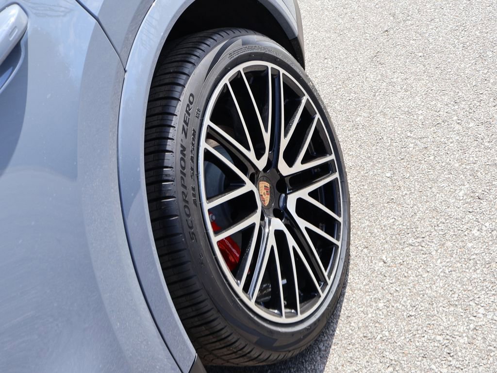 New 2026 Porsche Cayenne S AWD/4WD image 38