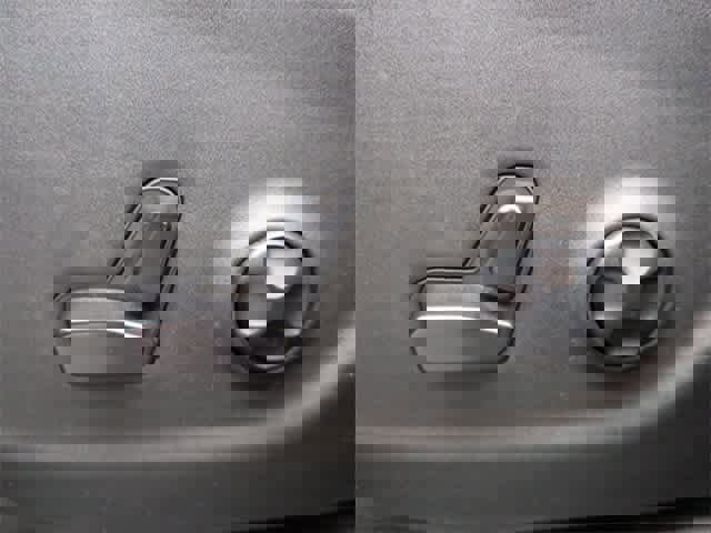 Used 2018 Jeep Cherokee Limited w/ Trailer Tow Group image 18